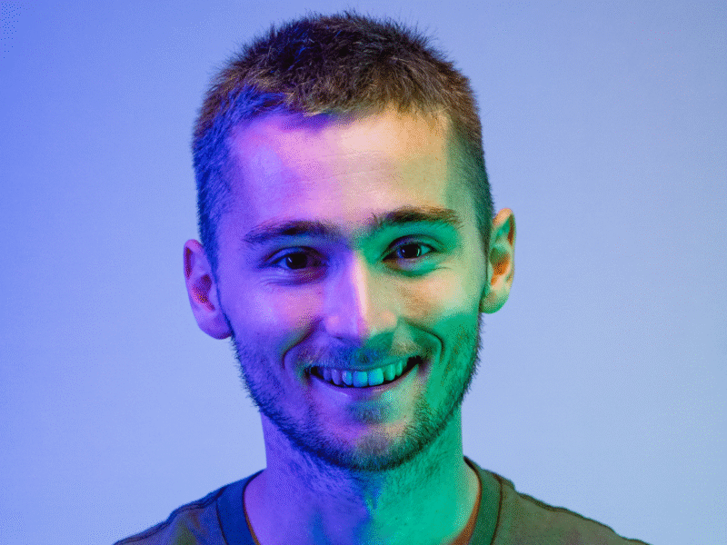 Recherche d'un(e) apporteur(euse) d'affaires | Développeur full stack (web et mobile)